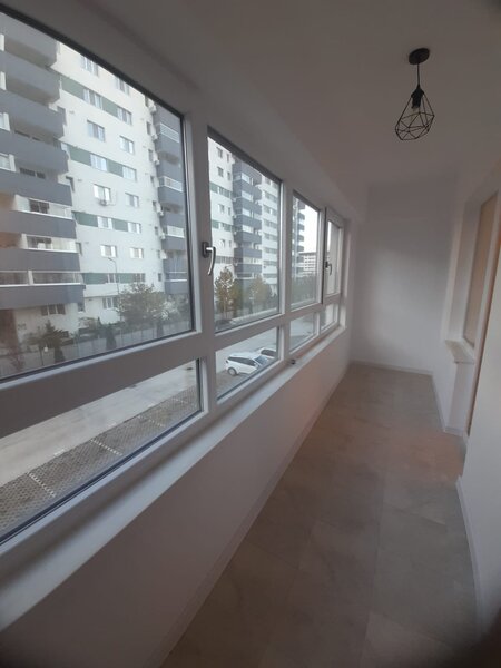 Militari, Iuliu Maniu, complex Auchan