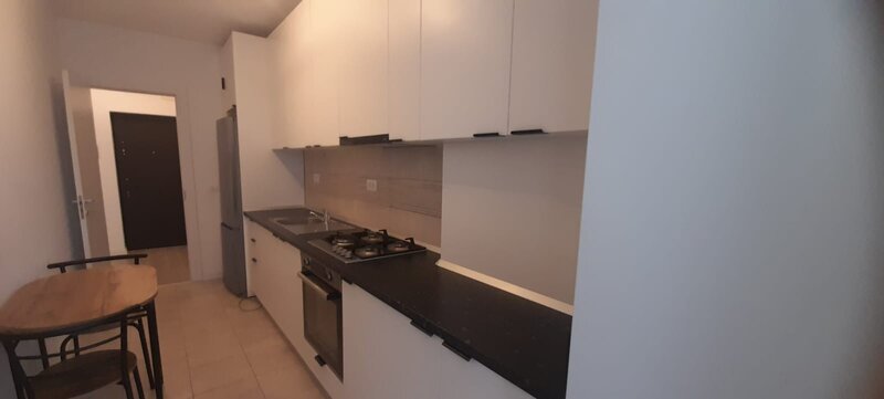 Militari, Iuliu Maniu, complex Auchan