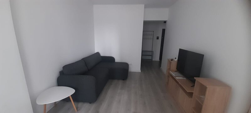 Militari, Iuliu Maniu, complex Auchan