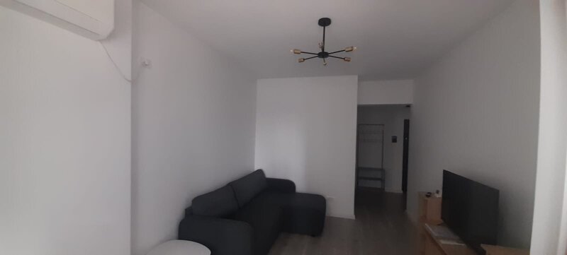 Militari, Iuliu Maniu, complex Auchan